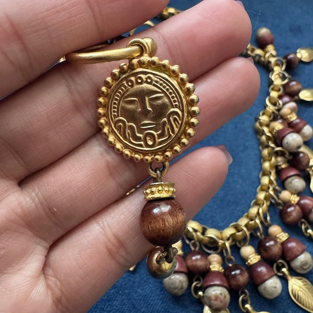 Vintage Gold pleated‎ Necklace and Earrings.